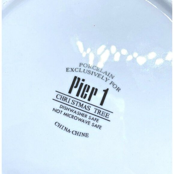 PIER ONE Christmas Tree Porcelain Dessert Plates Set of Four Vintage Red & Green - Picture 2 of 12